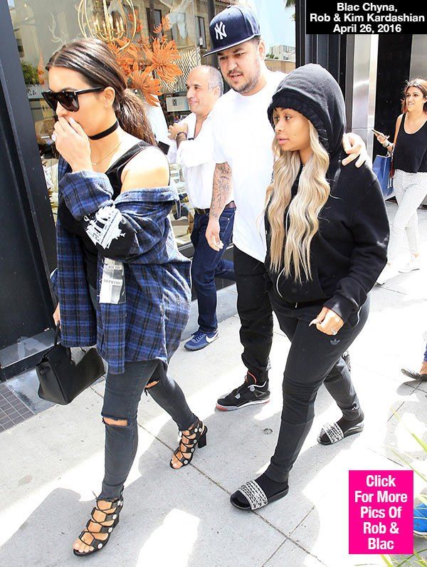 blac chyna rob kardashian kim hiding baby bump lead 71c57