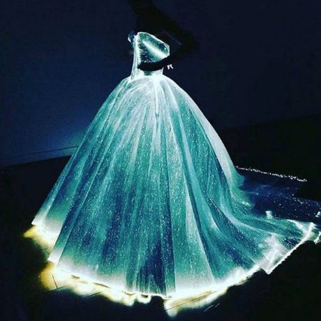 Claire Danes dress for Met Gala 2016 e4cd9