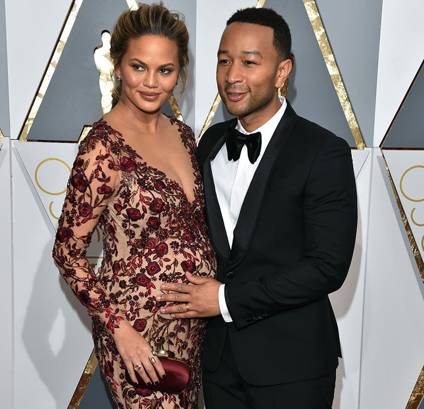 chrissy teigen john legend pregnancy lead a559e
