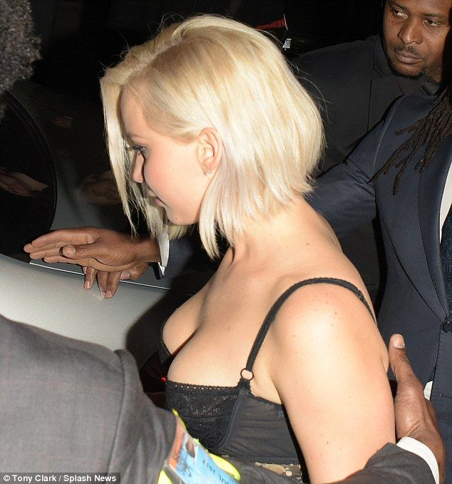 34002B6B00000578 3582175 image a 34 1462864958707 1cecd