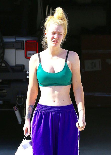iggy azalea nick young cheating scandal bra no ring 06 c3915