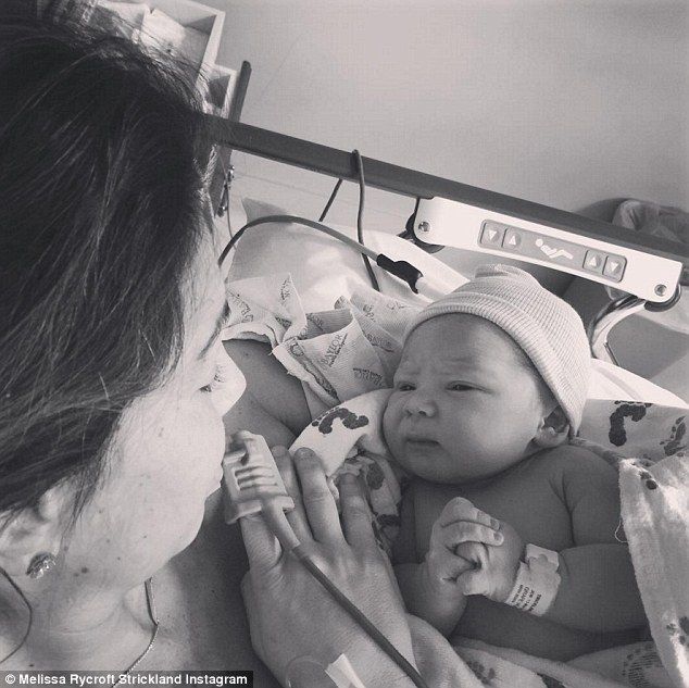 3464FCC000000578 3599756 image a 10 1463690015652 21b3d