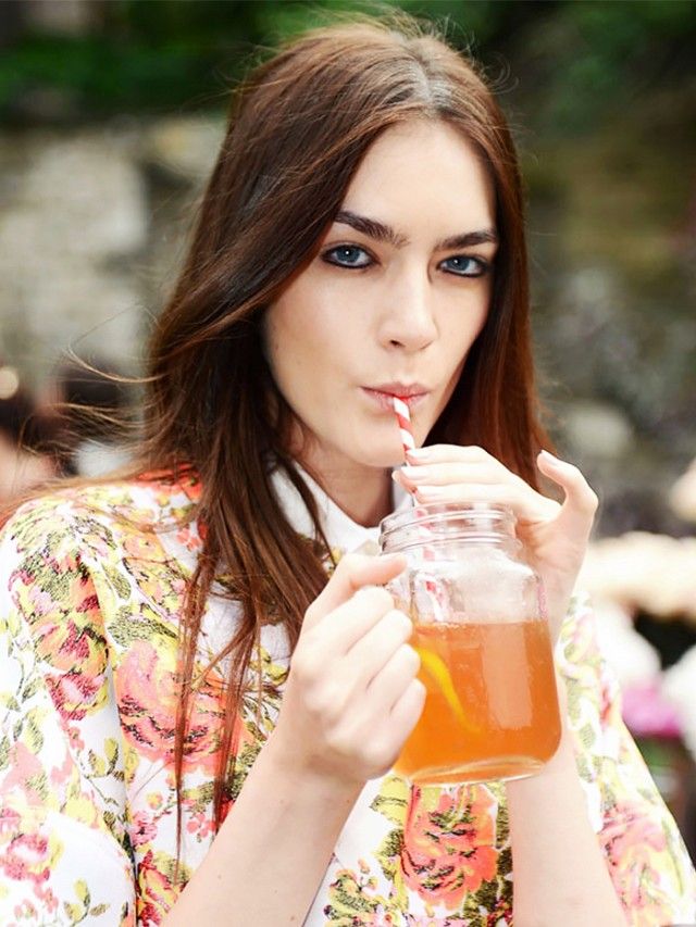 is beauty tea the new juice 1587231.640x0c 0f144