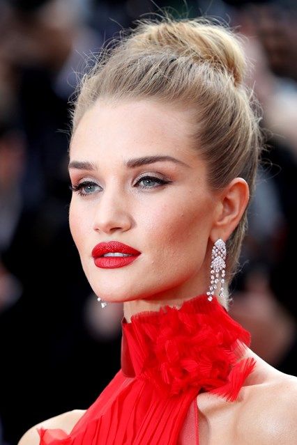 Rosie hw vogue 19may16 getty b 426x639 40bdd