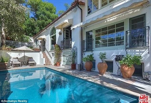 34D3E7FF00000578 0 image a 27 1464813577923 f6acd