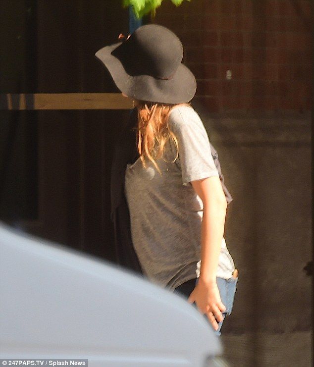 34DB77CC00000578 3622094 image a 34 1464881802005 e76ab