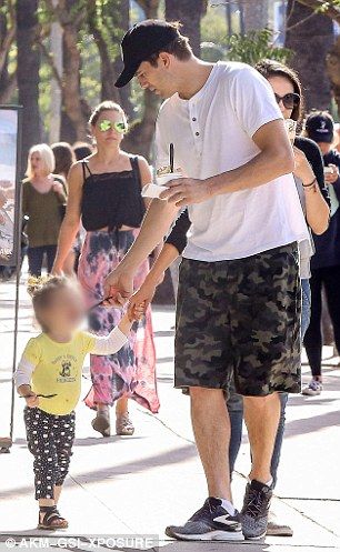 35463F9400000578 0 image m 7 1465933234327 d5cdd