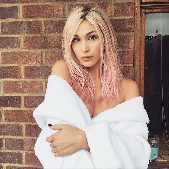 bella hadid pink hair d03d9