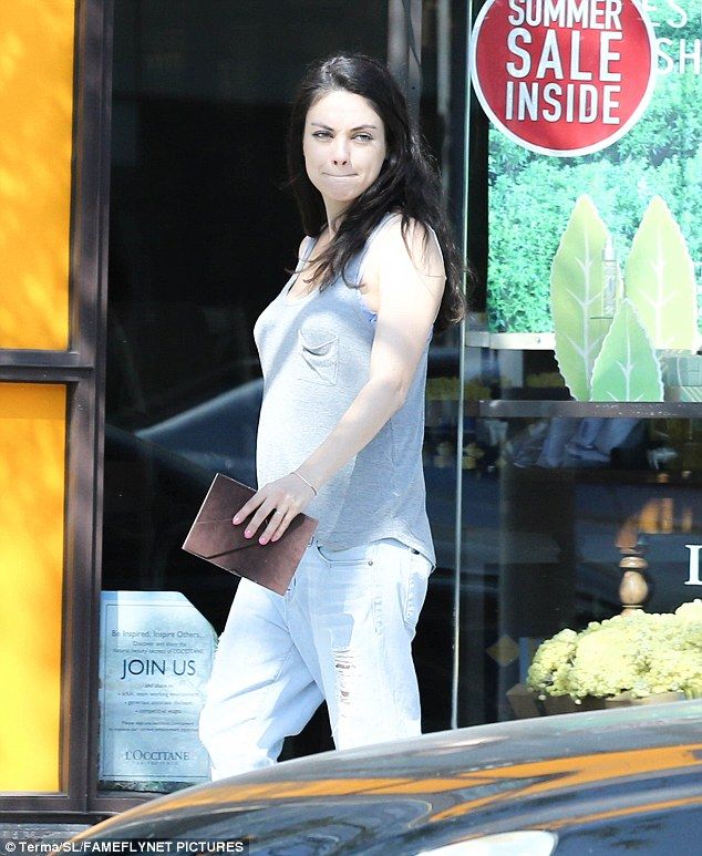 mila kunis bump3 1f71a