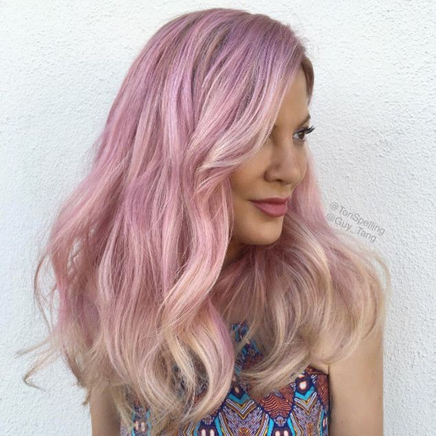 rs 634x634 160702135223 634.Tori Spelling new hair.tt.070216a 83c4e