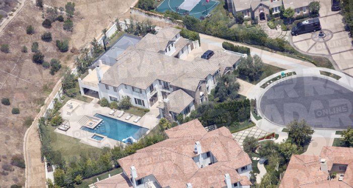 katie holmes suri cruise jamie foxx home 01 952c5