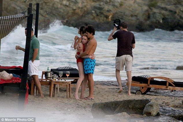 35FEE2EF00000578 3677573 image a 79 1467829073354 aecd6