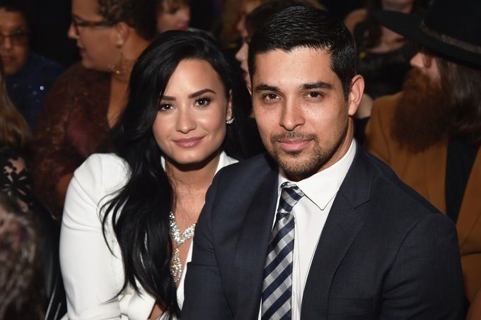 demi lovato wilmer valderrama 92671