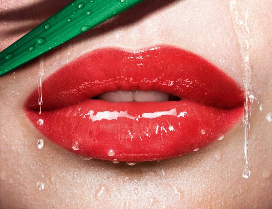 close up sexy balm 1f359