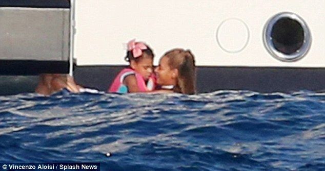 373F5ABE00000578 3741238 image m 36 1471255258322