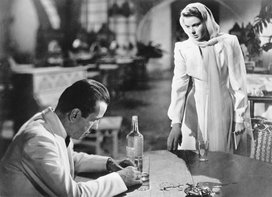 ingrid bergman and humphrey bogart in casablanca 1942
