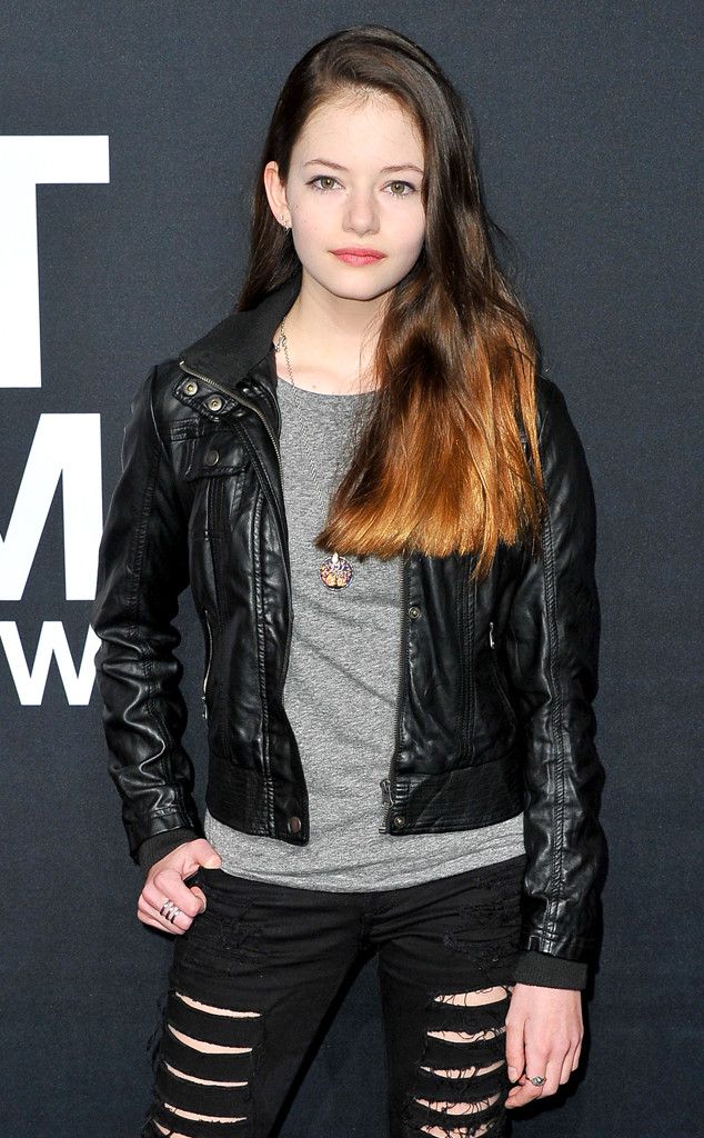 rs 634x1024 160728180339 634.Mackenzie Foy.ms.072816