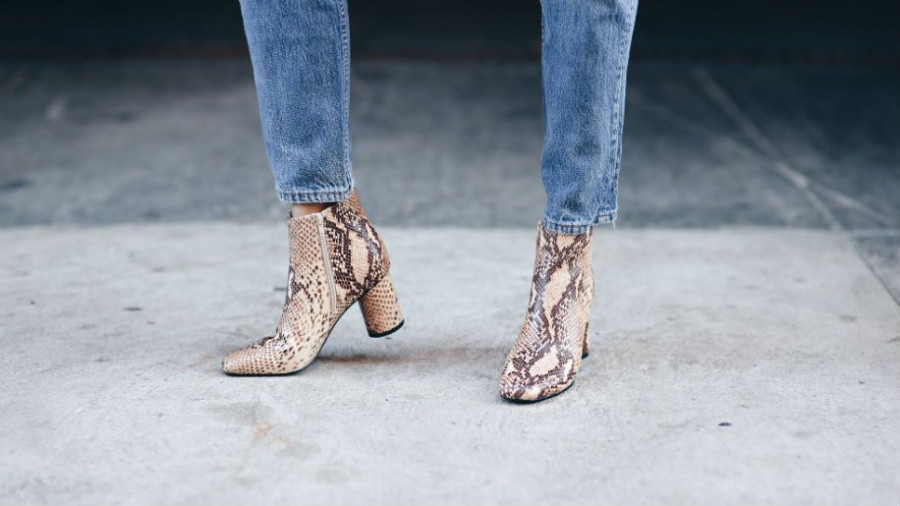 snakeskin boots trend