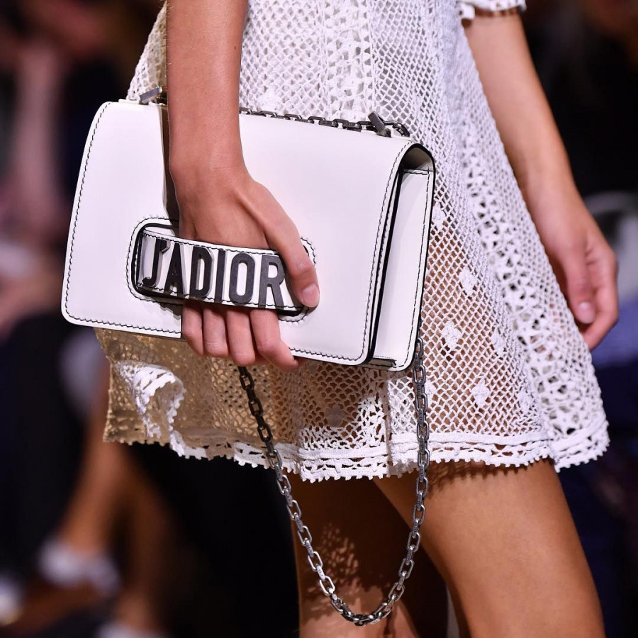 14449338 1071590072895672 8287810473387098112 n