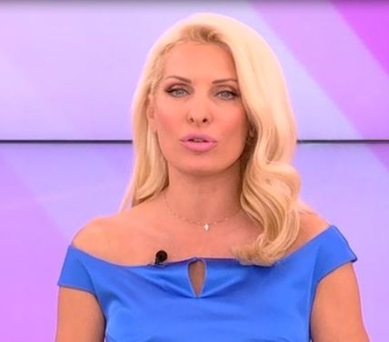 eleni menegaki premiera