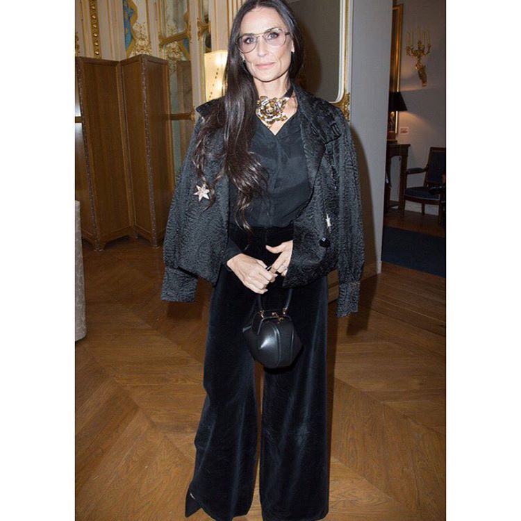 14482772 727425427398540 6292309530260799488 n