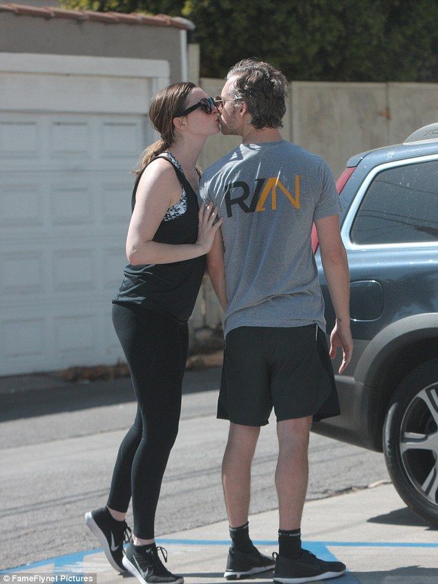 39034AE000000578 3820733 image a 3 1475544045194