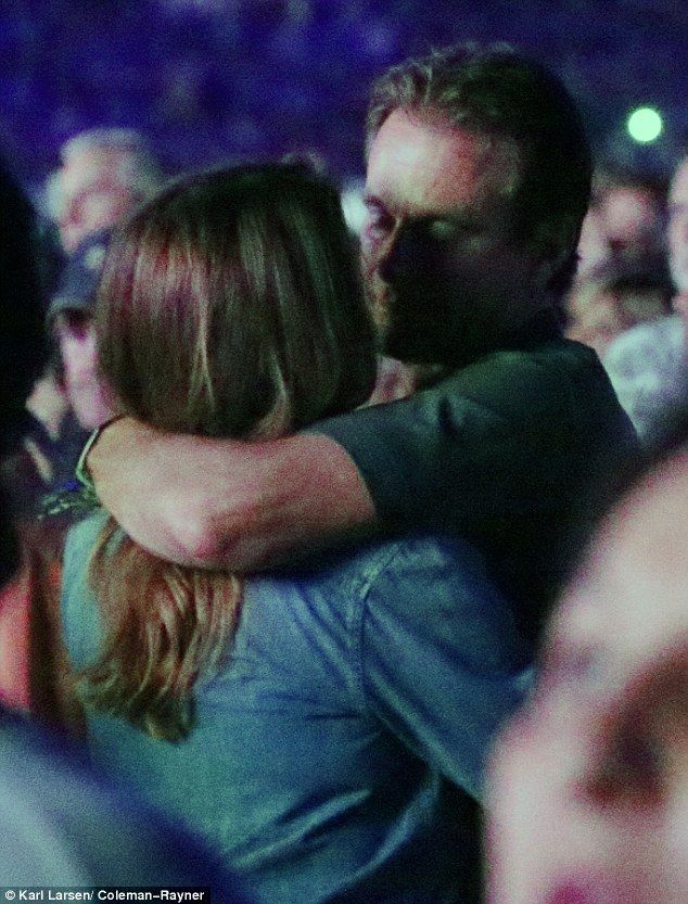 3940194B00000578 3831509 image a 73 1476137745224