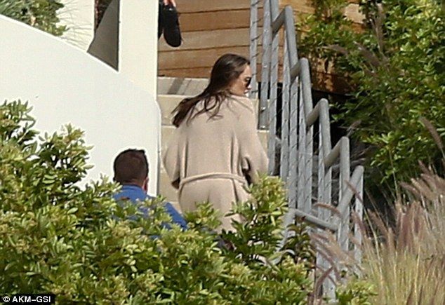 397E5F4600000578 3844764 image m 53 1476819462049