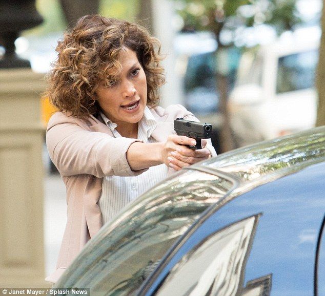 39C234D900000578 3877698 image a 28 1477556821707