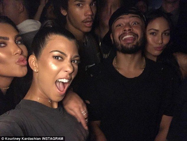 39D4990100000578 3884470 image a 69 1477715258714