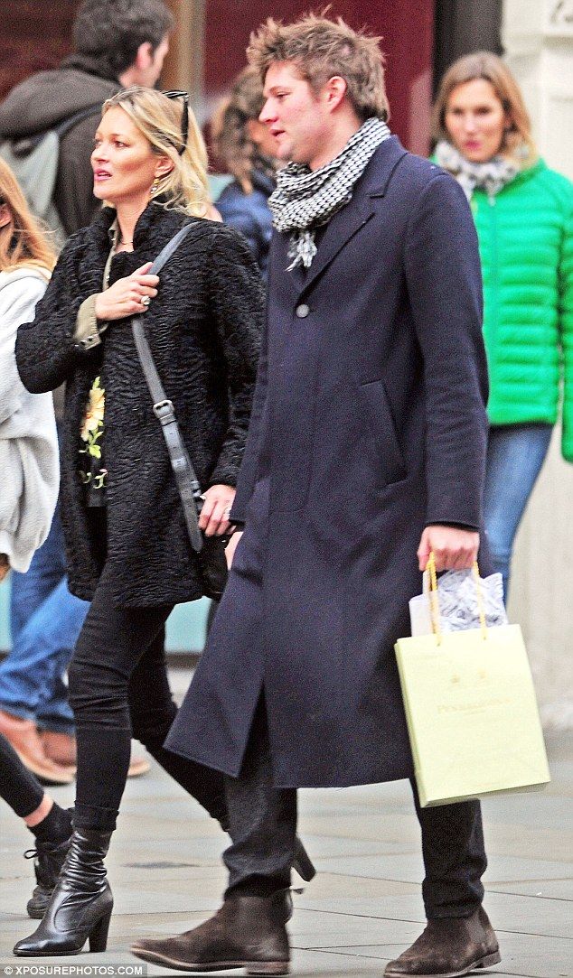 39E8E1FD00000578 3892100 image a 74 1477964020275