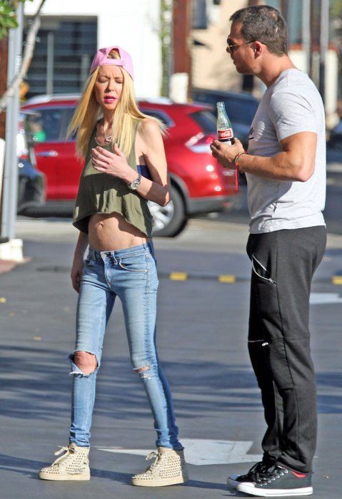 tara reid scary skinny weight breakdown pics 005