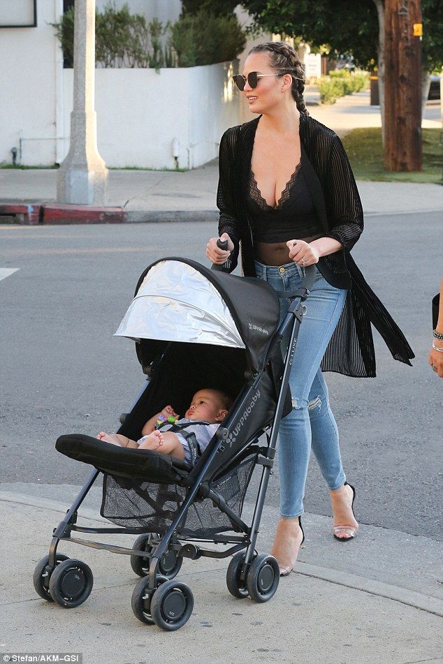 3A376D0700000578 0 image a 24 1478741652558