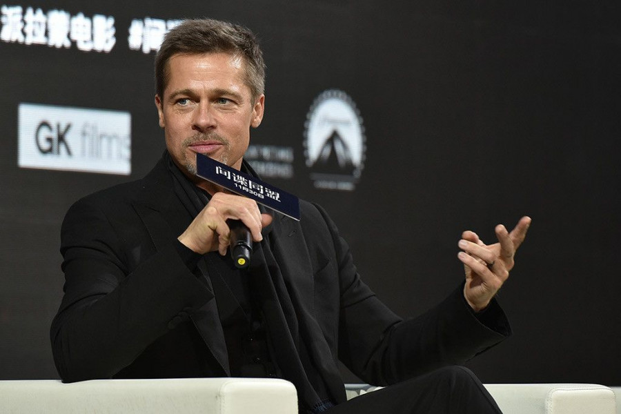 rs 1024x683 161116070400 1024.brad pitt allied shanghai 2.111616