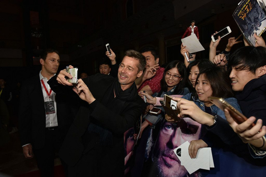 rs 1024x683 161116070431 1024.brad pitt allied shanghai 3.111616
