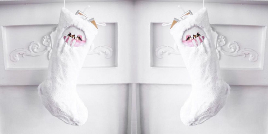 landscape 1479339748 hbz kylie holiday kit1