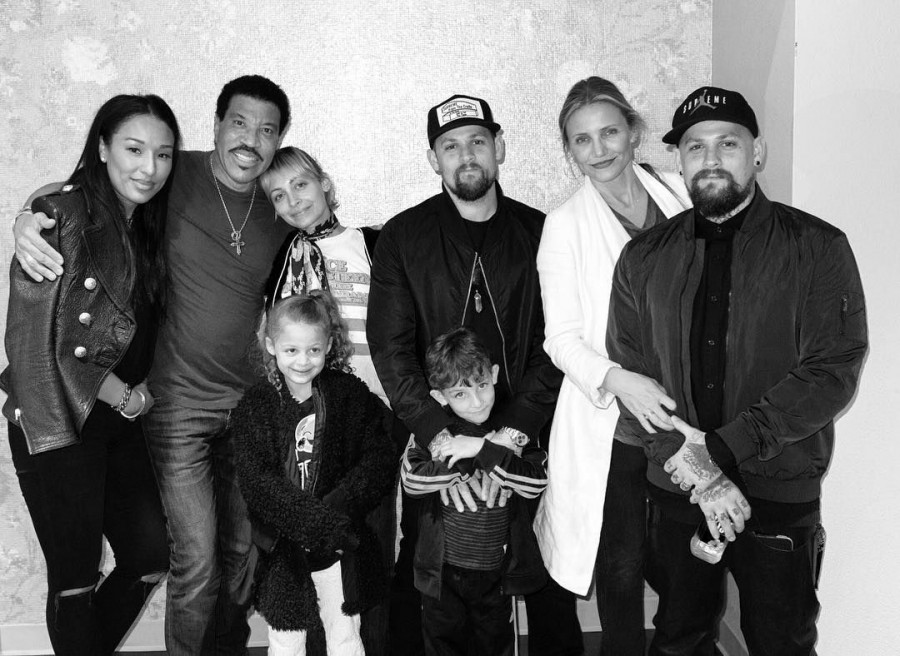 13183407 580850638740818 1233105340 n