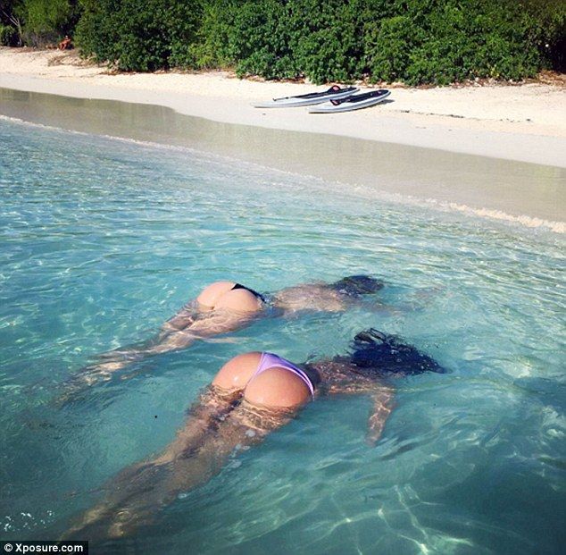 3ABF7E4A00000578 3971710 image a 131 1480088859639