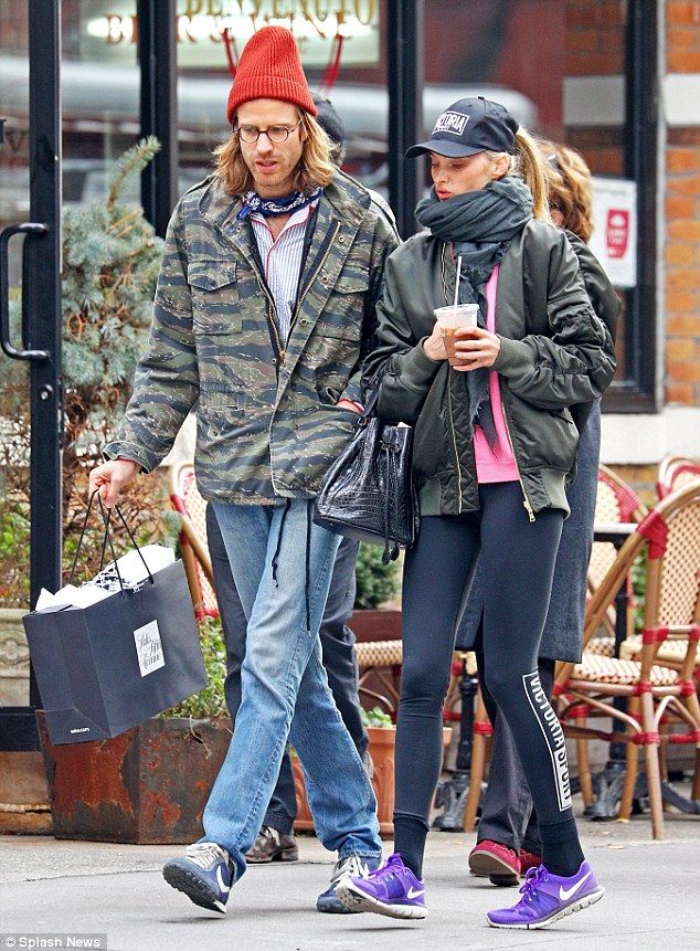 3AC401D100000578 0 image a 10 1480167083307