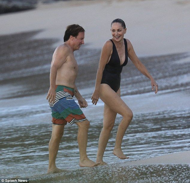 3AF4103000000578 3993774 image m 136 1480680017327