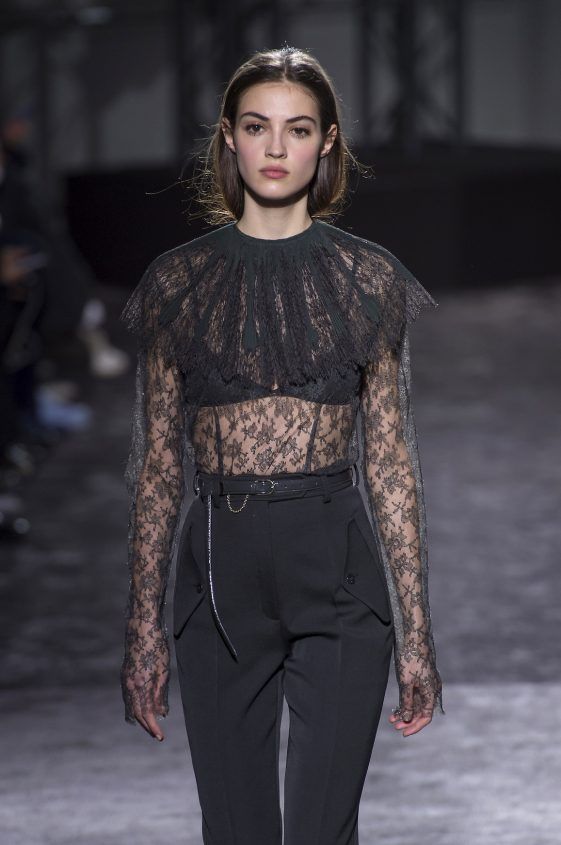 Nina Ricci F16 065 561x845