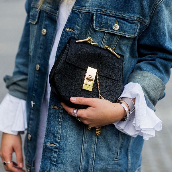 11 reasons why you always need a denim jacket in your wardrobe 2000888 1480696146.600x0c