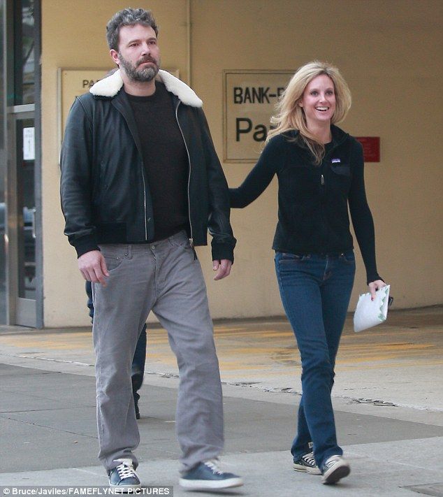 3BE2A92A00000578 0 image m 100 1483688149734