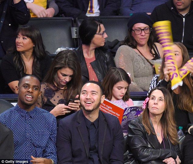 3C2A92F400000578 4122844 image m 48 1484552061283