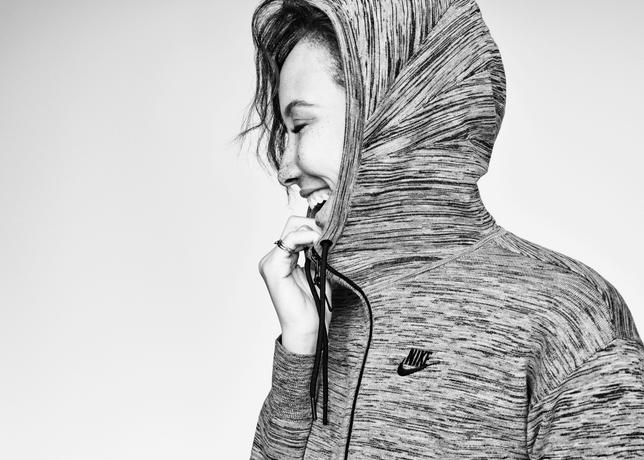 NIKE TECHKNIT WMNS 1