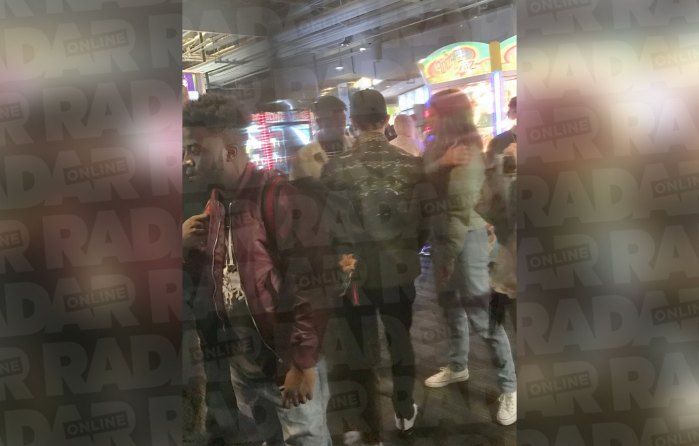 weeknd dating selena gomez parties other girls 03