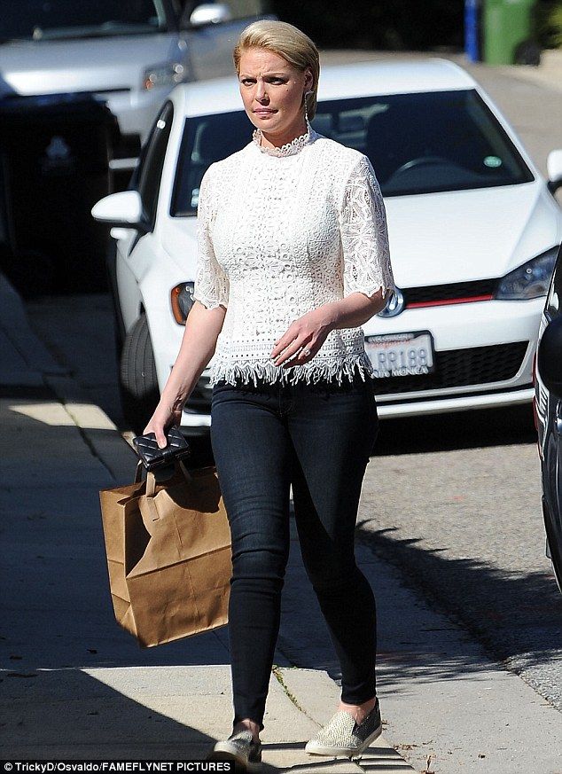 3D44C21400000578 0 image m 319 1487207290472