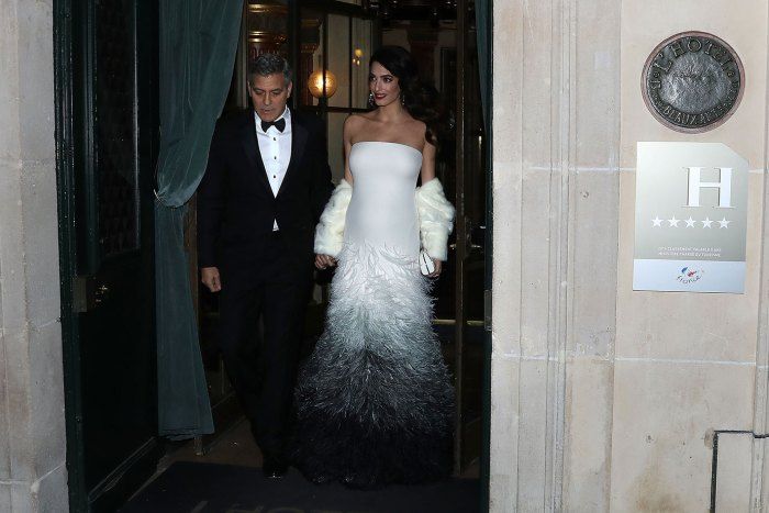 amal clooney pregnant twins paris fashion week george clooney 02