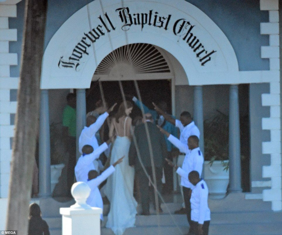 3DF042EC00000578 4280566 image m 47 1488621890940