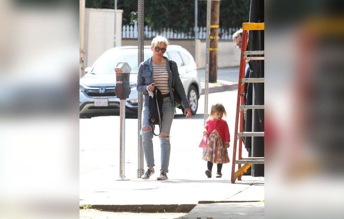 scarlett johansson divorce daughter rose 03